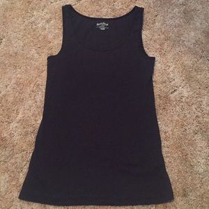 Old Navy black tank top